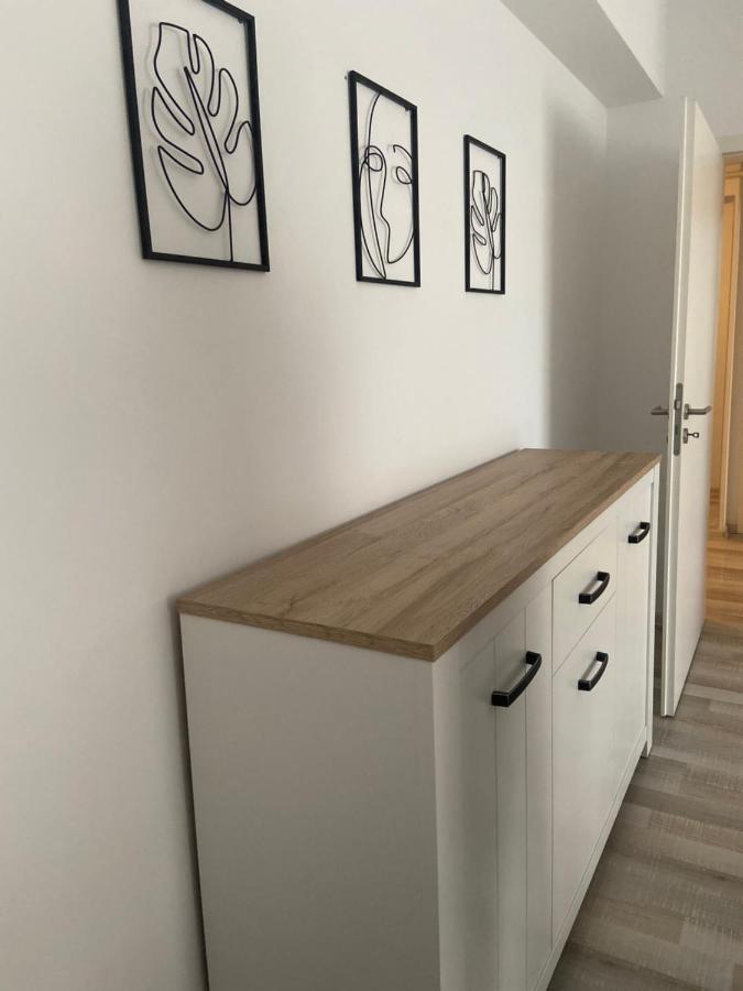 Divany Apartaments - Coresi Mall Braszów Zewnętrze zdjęcie